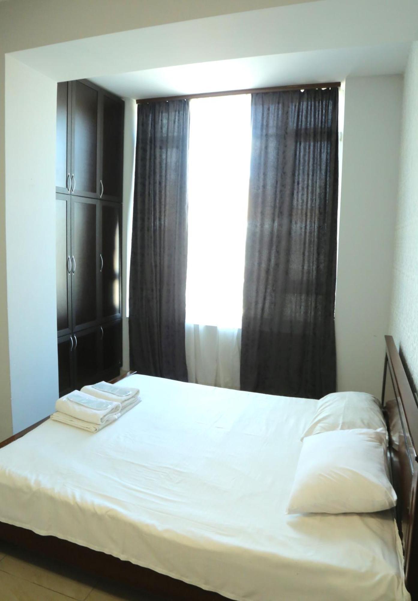 Rent Inn Yerevan On Sakharov Square Eksteriør billede