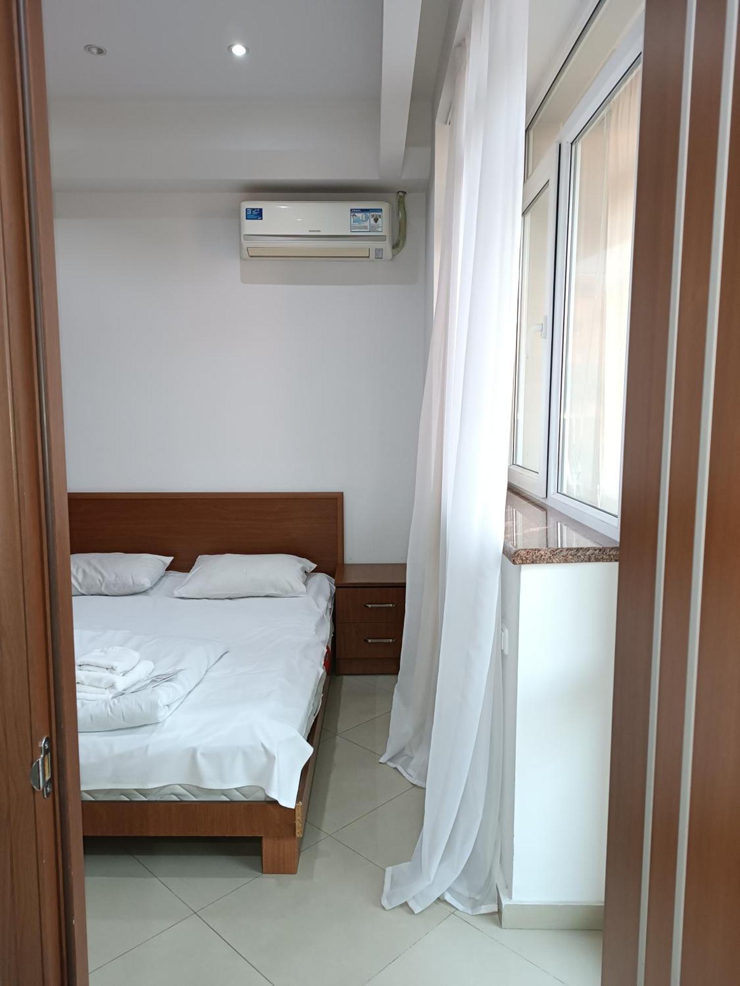 Rent Inn Yerevan On Sakharov Square Eksteriør billede