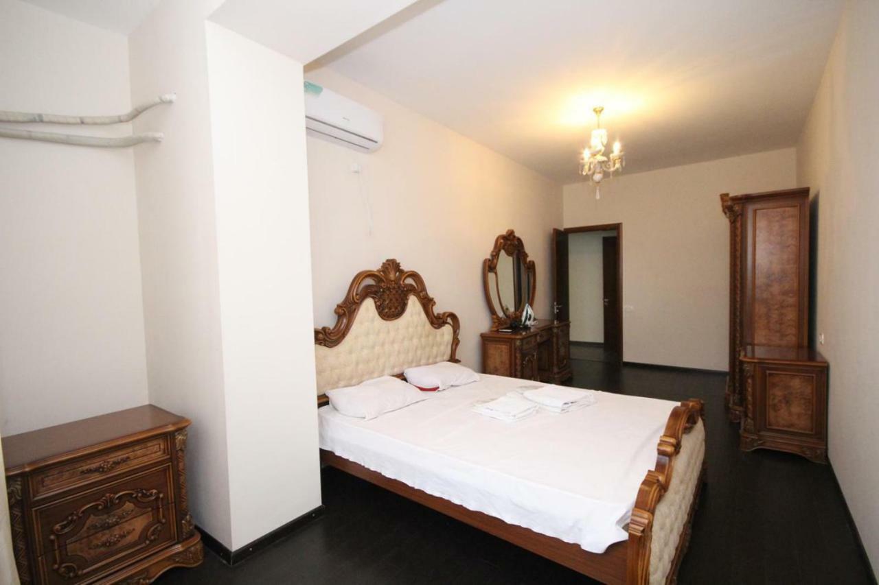 Rent Inn Yerevan On Sakharov Square Eksteriør billede