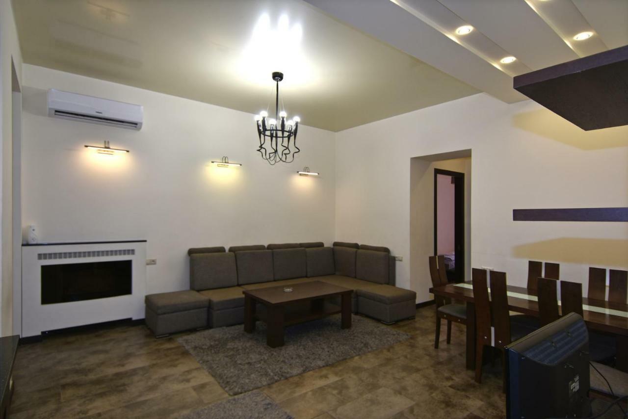 Rent Inn Yerevan On Sakharov Square Eksteriør billede
